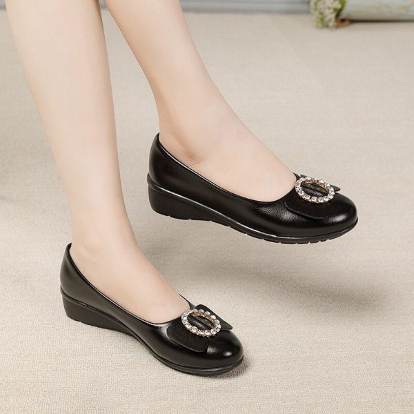 Autumn Women's Shoes Fashion Casual Women Leather Shoes Ladies Slip On Comfortable Plus Size Work shoes Plus Size 42