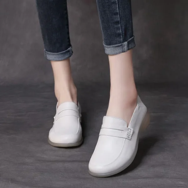 Fashion Slip On Loafers Women Flat Shoes  High Quality Genuine Leather Shallow Soft Bottom Casual Leather Shoes