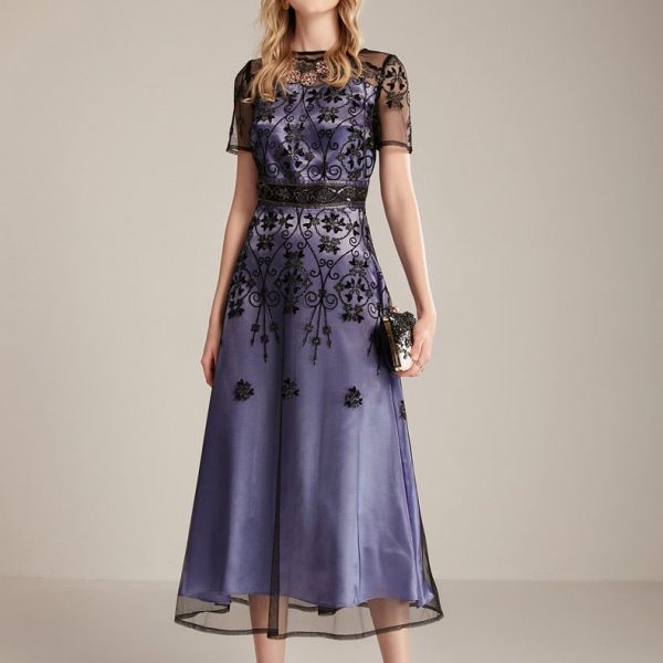 Women's Runway Dresses O Neck Short Sleeves Embroidery Beaded Elegant Fashion Mid Calf Dresses
