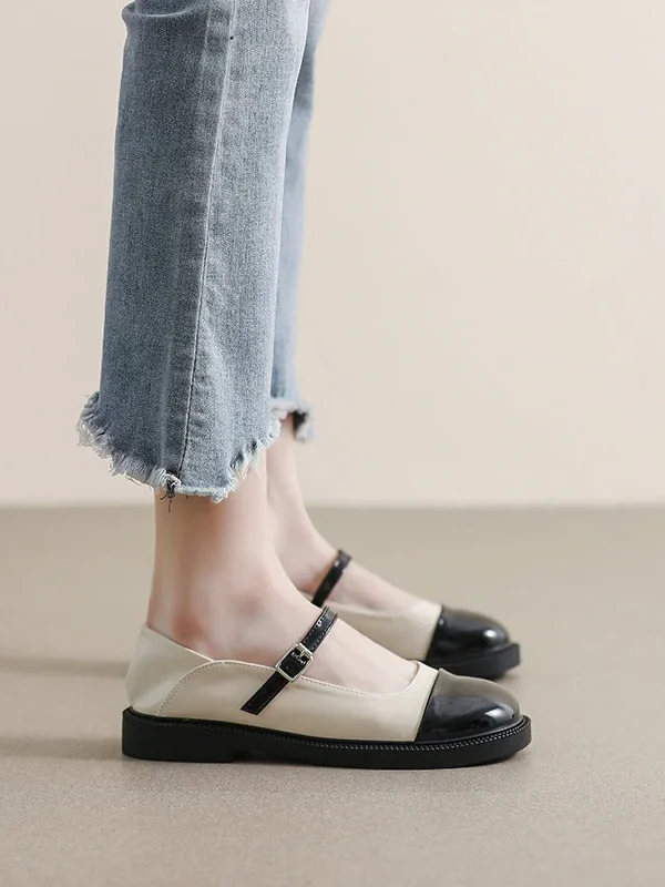 Alternative view of Color Matching Black and White Square Toe Retro Chunky Heel Shoes  Women's Shoes