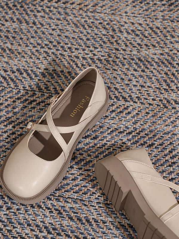 Alternative view of Women's Round Toe British Style Flat Shoes