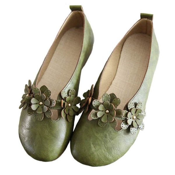 Flower Soft Leather Retro Flat Shoes for Women Flat Shoes