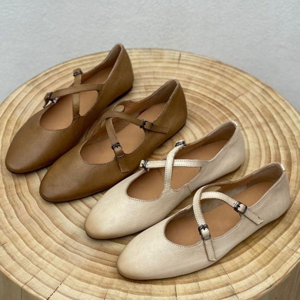 Soft Leather Pointed Toe Cross Strap Retro Flat Flat Shoes