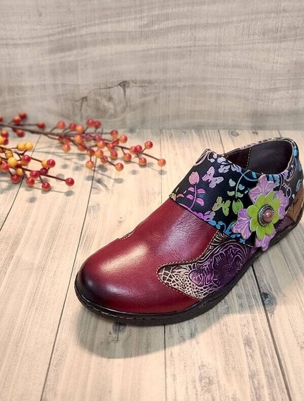Alternative view of Ethnic Flowers Leather Embossed Handmade Shoes Flat Shoes