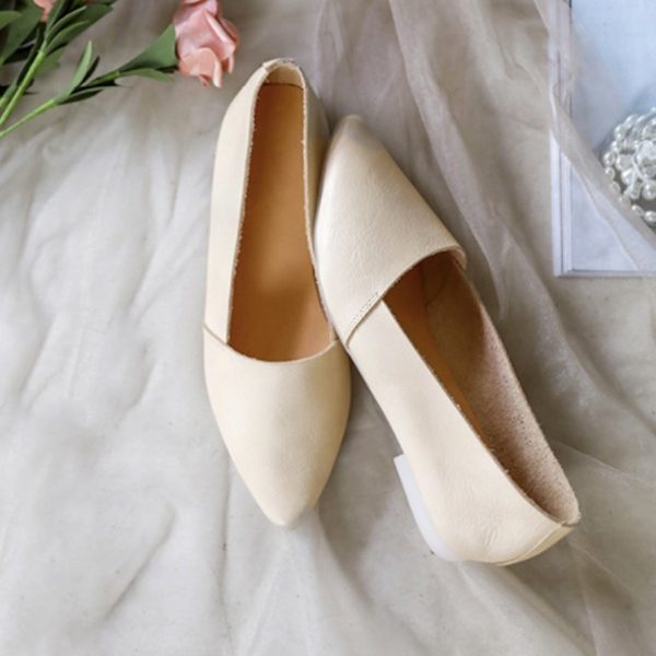 Alternative view of Spring Pointed Flat Work Shoes Red Flat Shoes