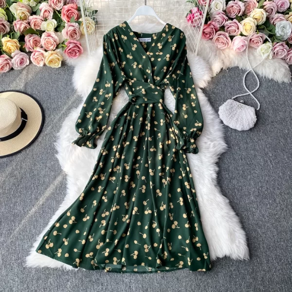 Vintage Floral Polyester A-Line Dress for Women Autumn Full Sleeve Empire Waist Mid-Calf