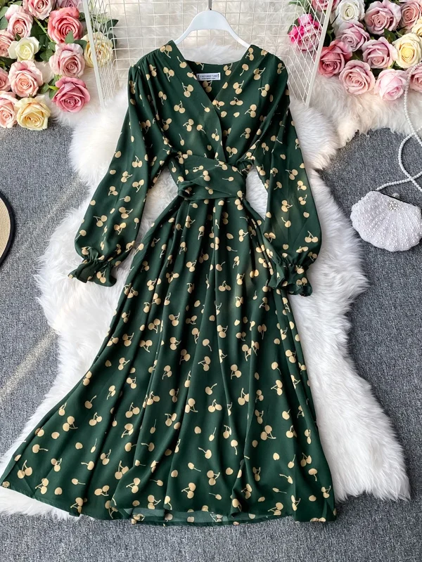 Vintage Floral Polyester A-Line Dress for Women Autumn Full Sleeve Empire Waist Mid-Calf