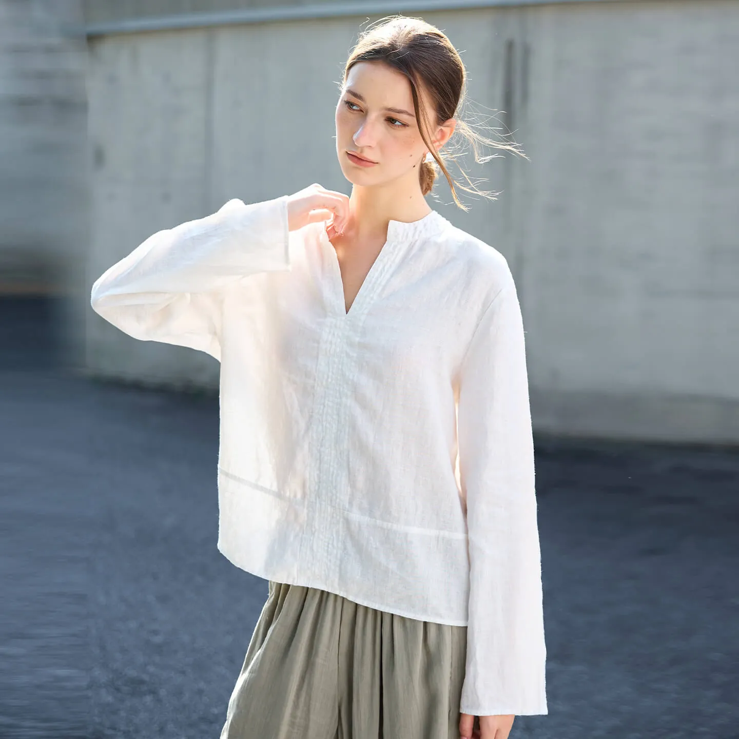 Minimalist Breathable Linen V Neck Long Sleeve Blouse