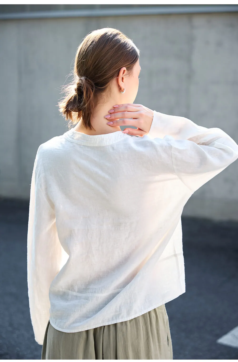 Minimalist Breathable Linen V Neck Long Sleeve Blouse