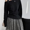Minimalist Cotton Crinkled One Shoulder Waist Fitted Sweatshirt