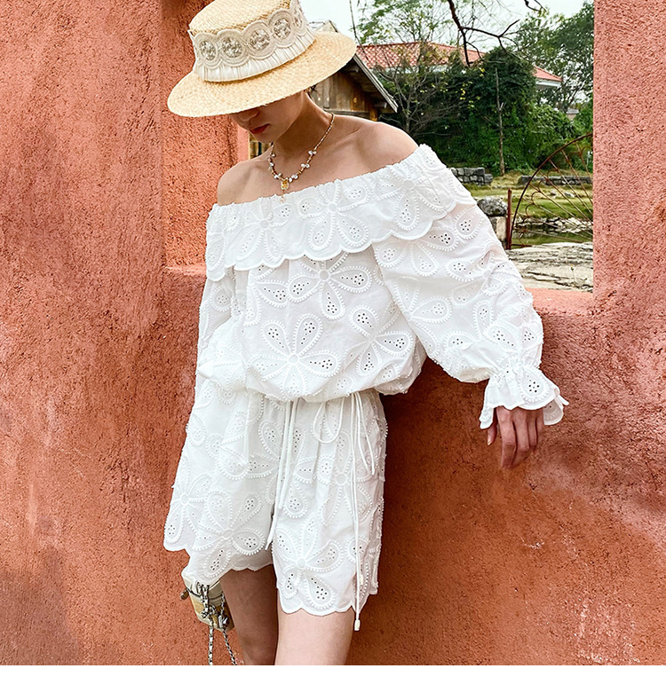 Women's French Embroidered Shorts Floral