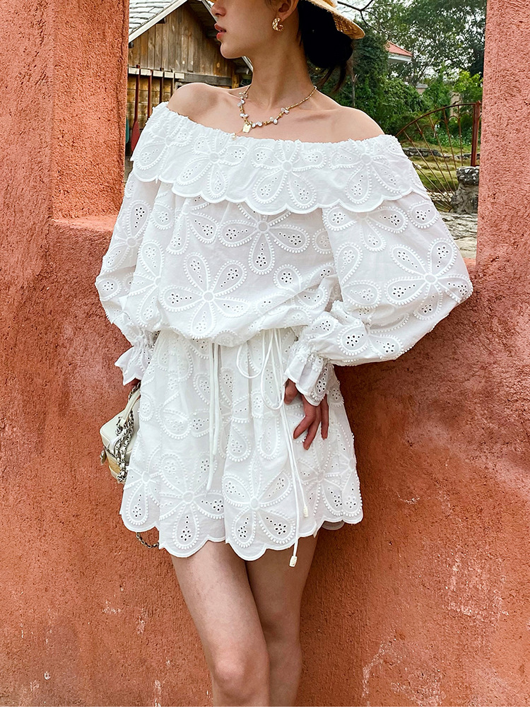 Women's French Embroidered Shorts Floral