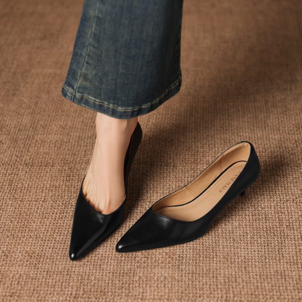 Women's Pointed Toe Kitten Heel Genuine Leather Slip On Pumps Daily Shoes