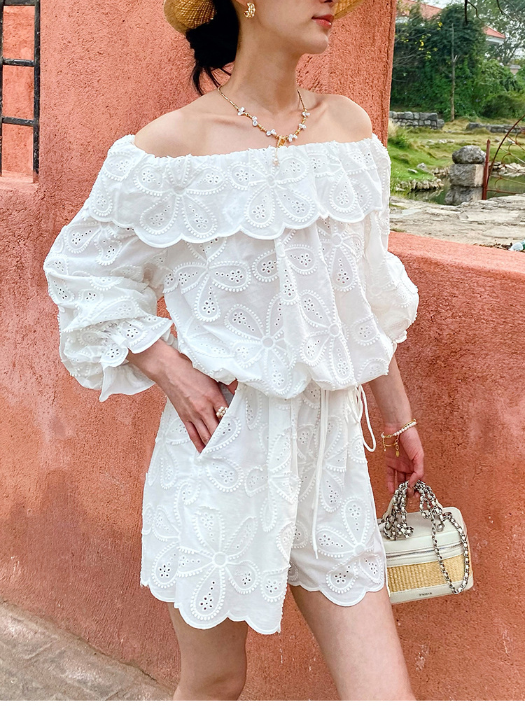 Women's French Embroidered Shorts Floral