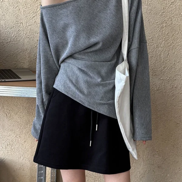 Minimalist Cotton Crinkled One Shoulder Waist Fitted Sweatshirt