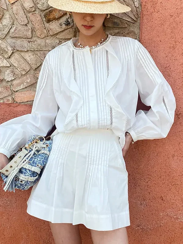 Women's French Retro Elegant White Cotton Pleated Shorts