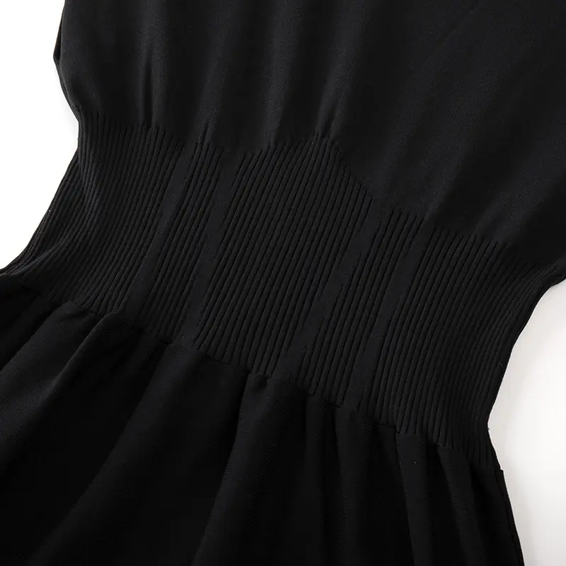 南油高端春秋圆领收腰弹力优雅简约小黑裙小飞袖针织毛衣连衣裙女