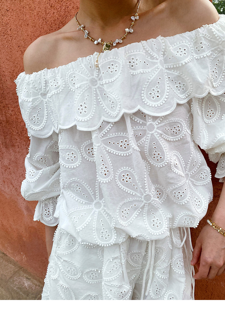 Women's French Embroidered Shorts Floral