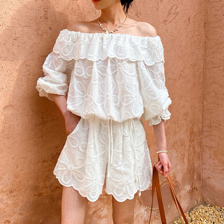 Women's French Embroidered Shorts Floral