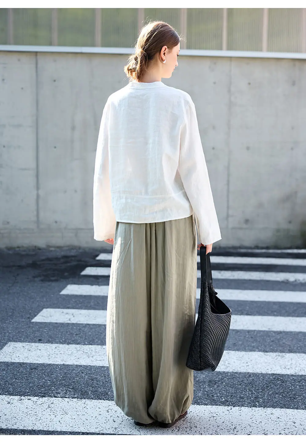 Minimalist Breathable Linen V Neck Long Sleeve Blouse