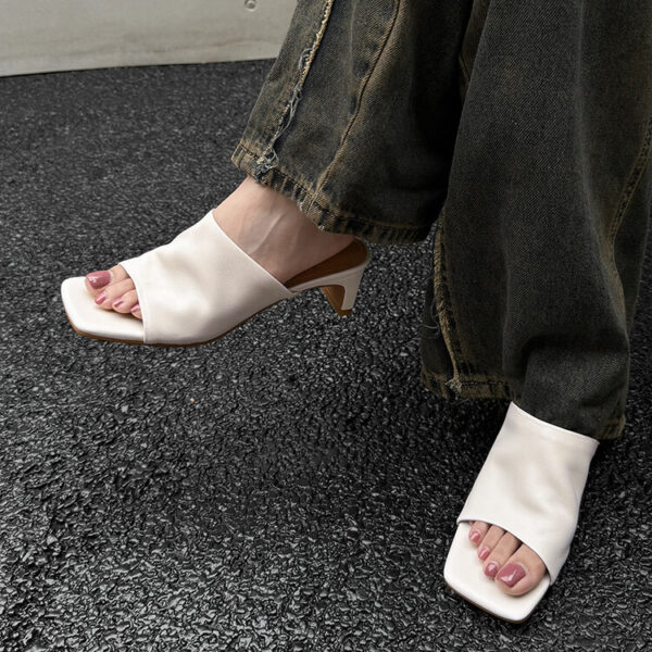 Minimalist Breathable Sheepskin Womens Square Toe Block Heel Mules