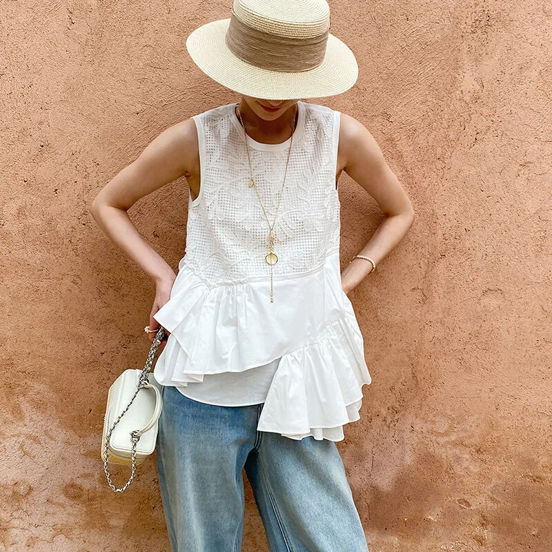 French Riviera Broderie Anglaise Womens Asymmetric Ruffled Blouse