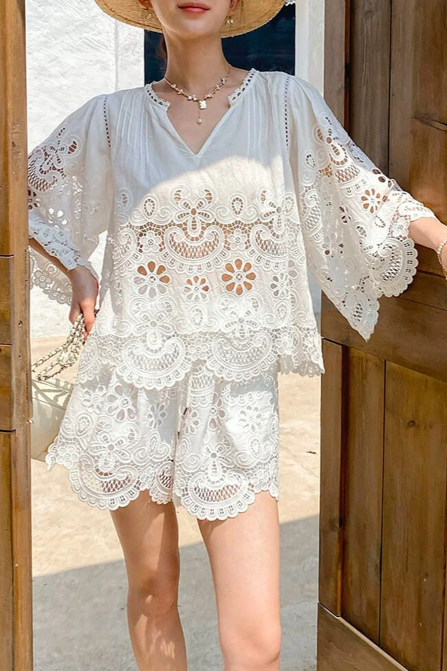 French Chic White Scalloped Lace Embroidered Womens Loose Shorts