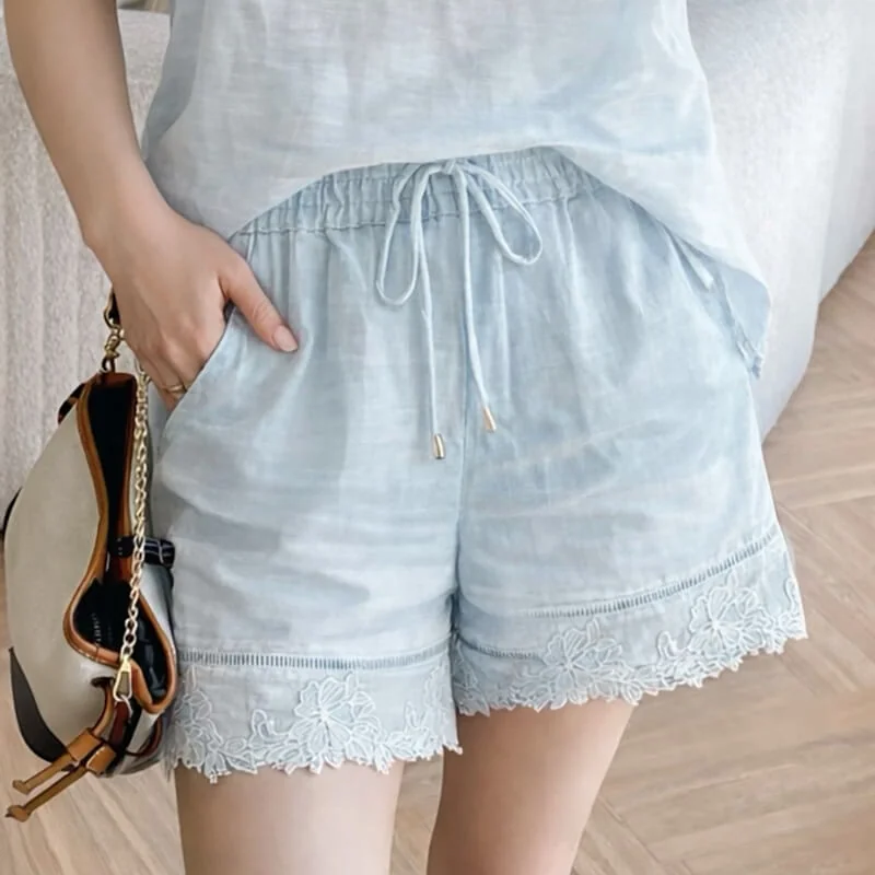 French Riviera Linen Lyocell Scalloped Embroidered Womens Shorts