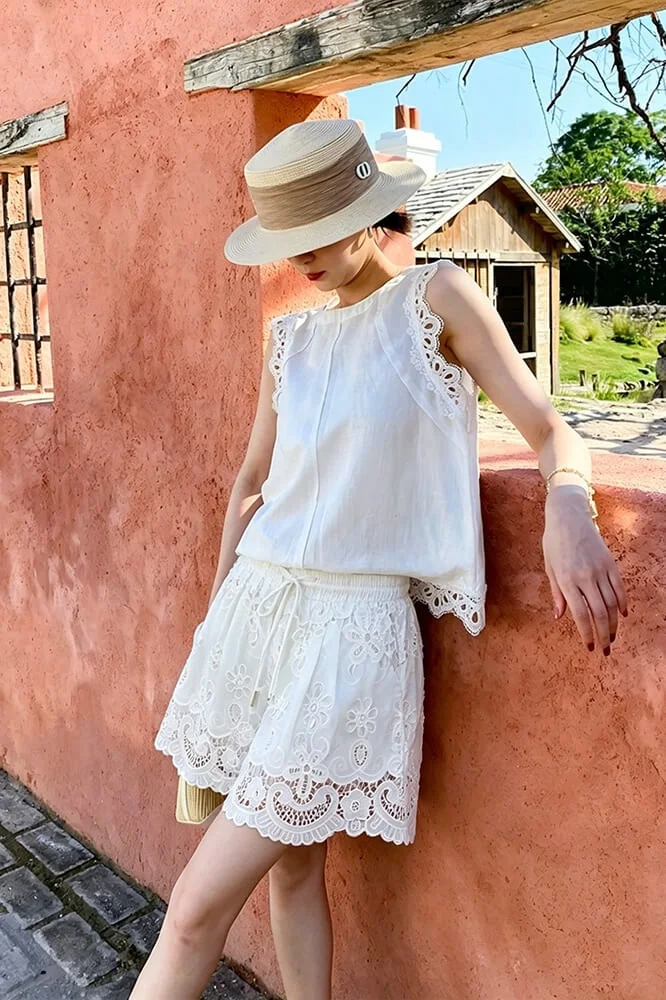 French Riviera Scalloped Broderie Anglaise Linen Lyocell Womens Shorts