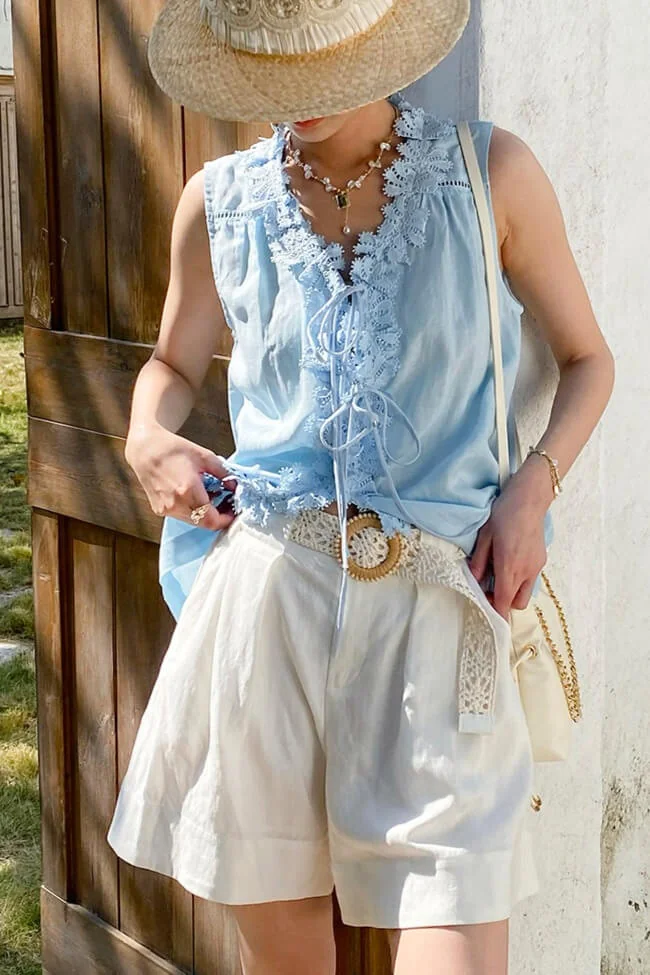 French Riviera Scalloped Lace Lyocell Linen Womens Sleeveless Blouse