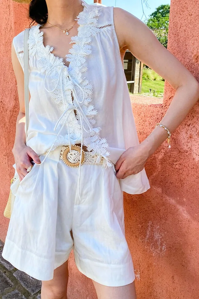 French Riviera Scalloped Lace Lyocell Linen Womens Sleeveless Blouse