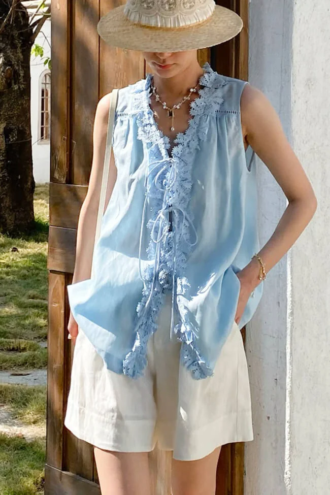 French Riviera Scalloped Lace Lyocell Linen Womens Sleeveless Blouse