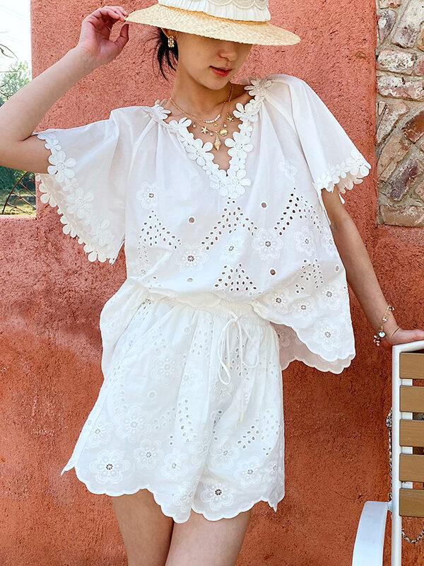 French Riviera Summer Cotton Scalloped Broderie Anglaise Womens Shorts