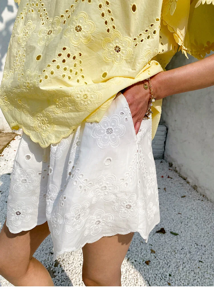 French Riviera Summer Cotton Scalloped Broderie Anglaise Womens Shorts