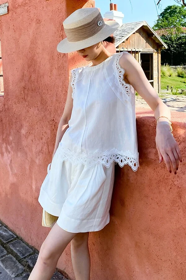 French Riviera Scalloped Broderie Anglaise Linen Lyocell Womens Shorts