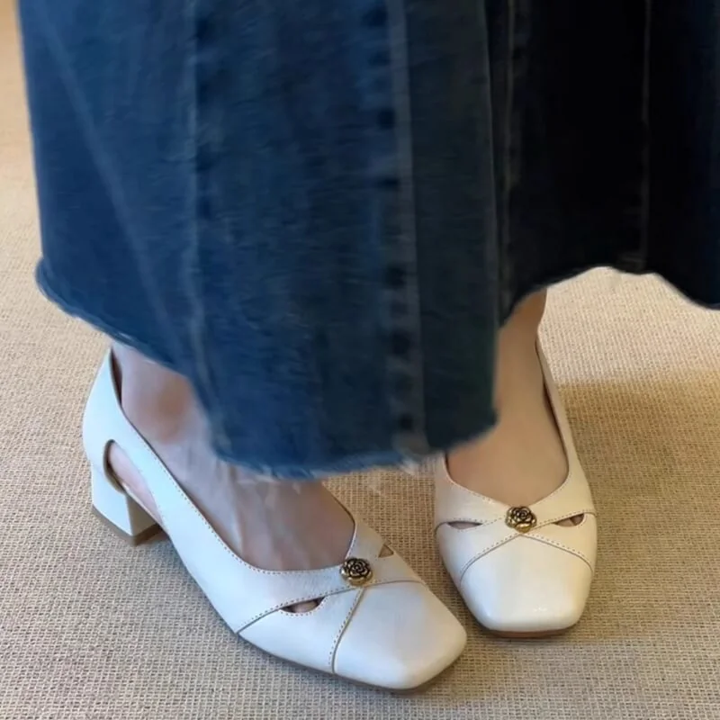 Classic Waxed Sheepskin Womens Cutout Camellia Block Heel Mary Janes