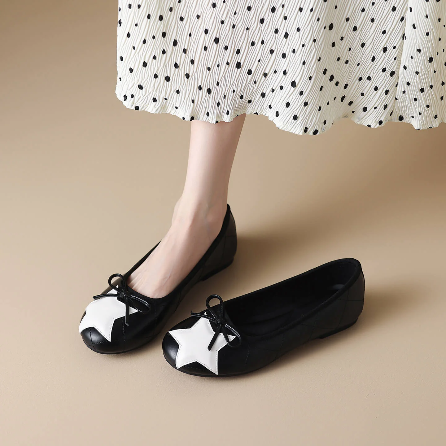 Timeless Classic Quilted Lambskin Colour Block Bow Womens Ballet Flats