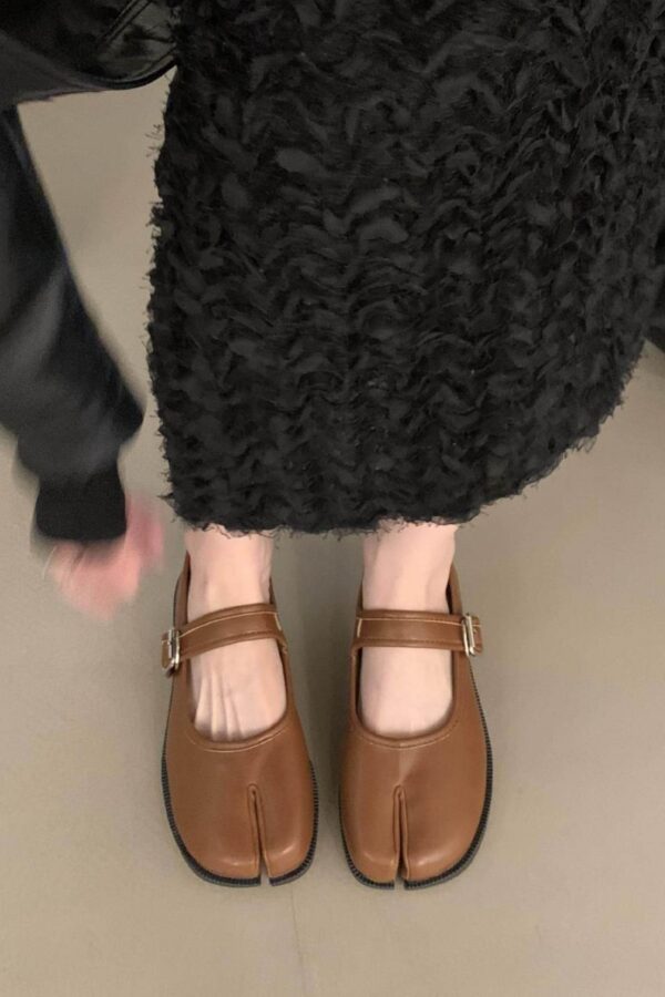 Casual Chic Faux Leather Split Toe Buckle Womens Mary Jane Flats