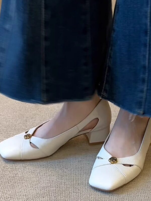 Classic Waxed Sheepskin Womens Cutout Camellia Block Heel Mary Janes