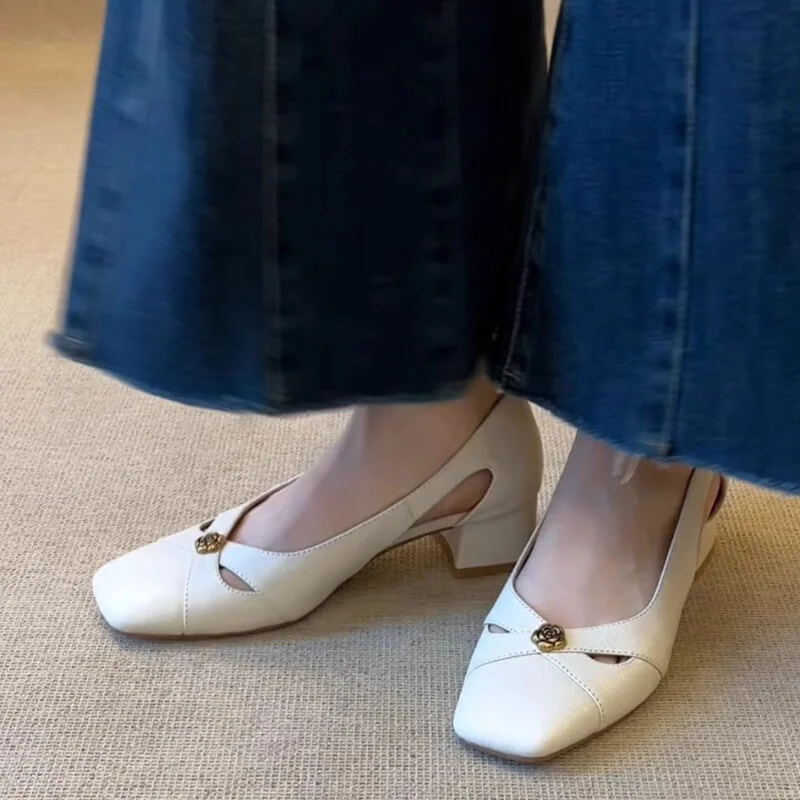 Classic Waxed Sheepskin Womens Cutout Camellia Block Heel Mary Janes